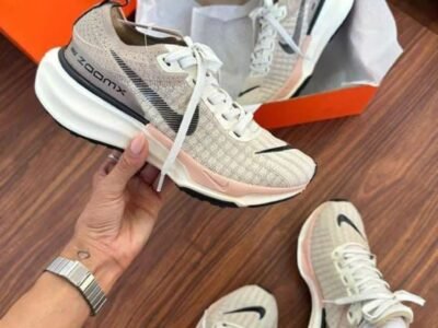 ZOOMX Invincible Run